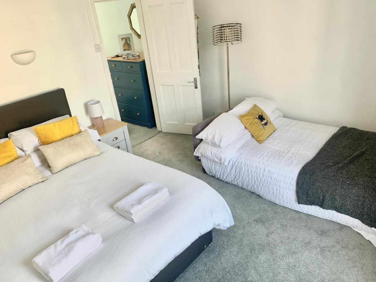 Lovely City Town House With Free Parking Sleeps 2 To 6 Guests York Exterior foto